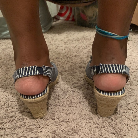 Wedge sandals - Picture 7 of 7